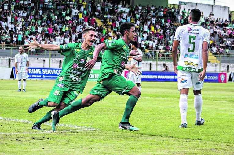 Comemoração do gol do Jacaré
