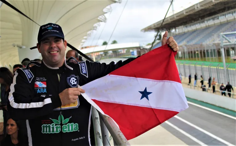 Piloto paraense conquista duas vitórias em Interlagos