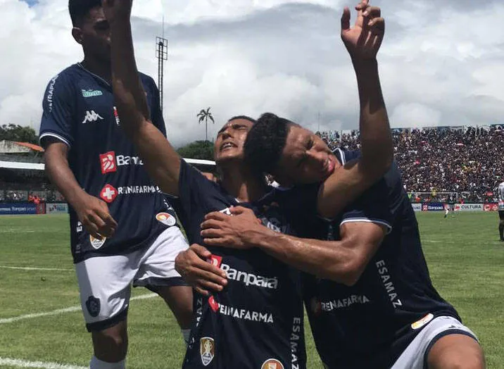 Comemoração do gol azulino 