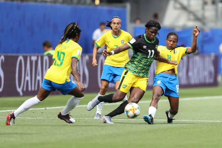 Formiga completa 42 anos com 'bodas de prata' na Seleção Brasileira