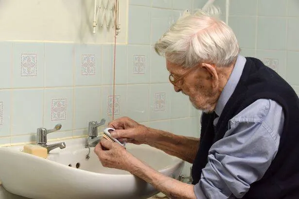 "Já vivi o suficiente", diz homem de 111 anos sobre coronavírus