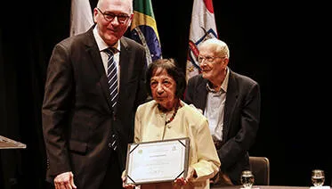 Maria Sylvia Nunes durante homenagem na UFPA em 2019.