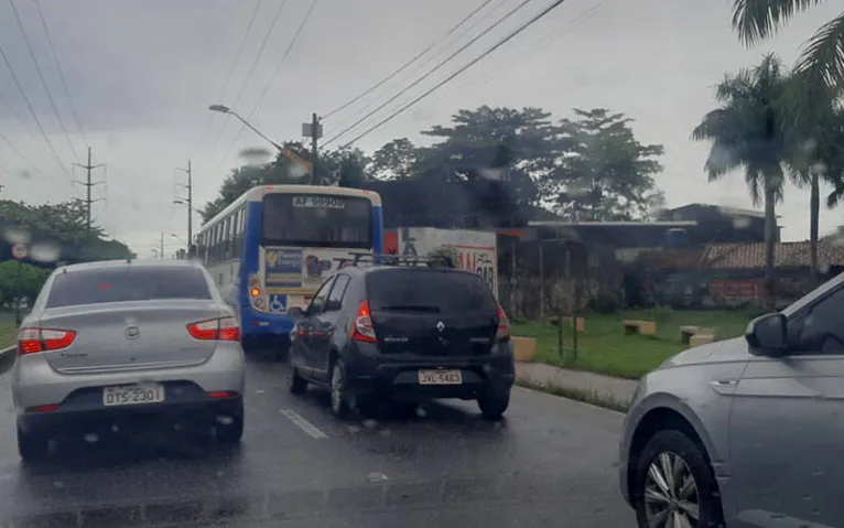 Já na Mário Covas com a Três Corações a situação é bem mais complicada