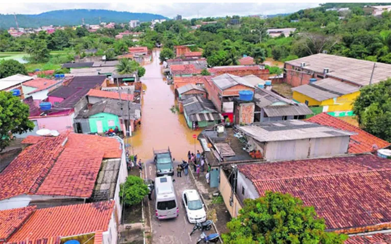  Em Parauapebas, temporal deixou várias famílias desabrigadas