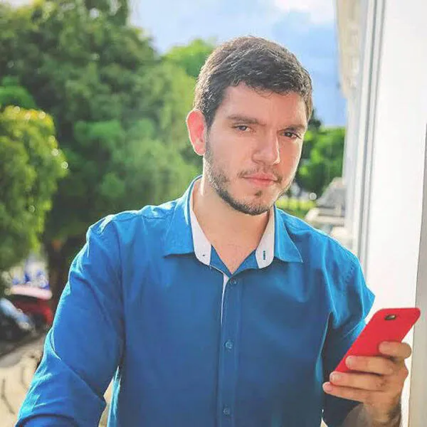 Em live, o jornalista Manoel Leite foi apontado como culpado, por Zenaldo. 