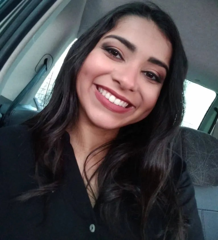Caroline Cavalcante é
Psicóloga, Psicoterapeuta, Assistente Técnica na Área Jurídica e Pós graduanda em Psicologia Jurídica