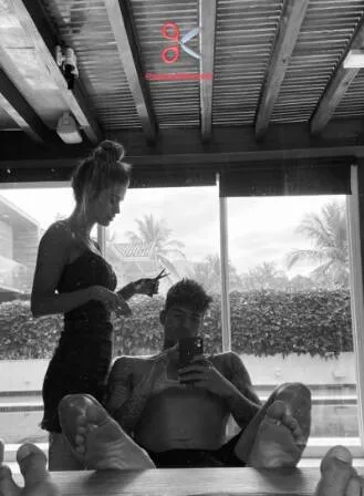 Yasmin Brunet e Gabriel Medina postam vídeo dançando e reforçam boatos sobre romance 