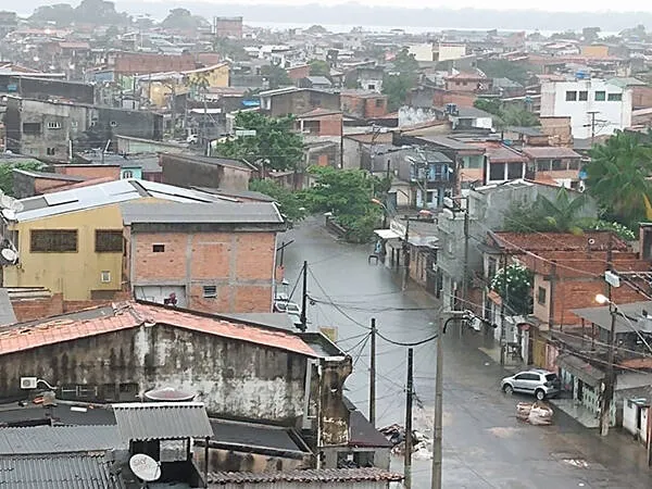Chuva provoca alagamentos em diversas áreas da Grande Belém