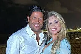 Hulk e a noiva Camila
