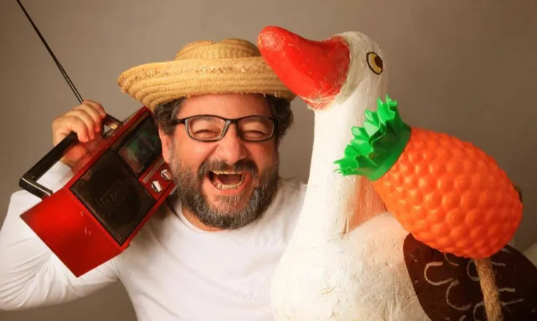 Epaminondas Gustavo ganha espaço no WhatsApp em momentos de descontração. Rir também é preciso