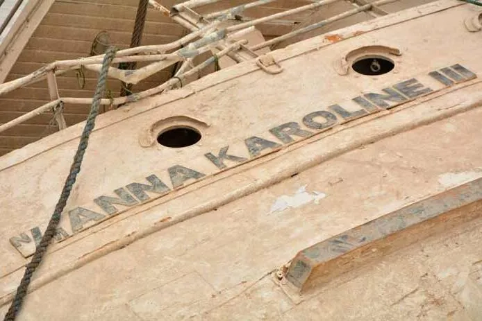 Navio Anna Karoline III será levado para Santarém. Veja fotos com detalhes da embarcação