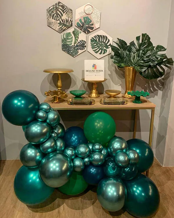 Pacheco percebeu que kit para festejar em casa seria uma forma de enfrentar a crise.