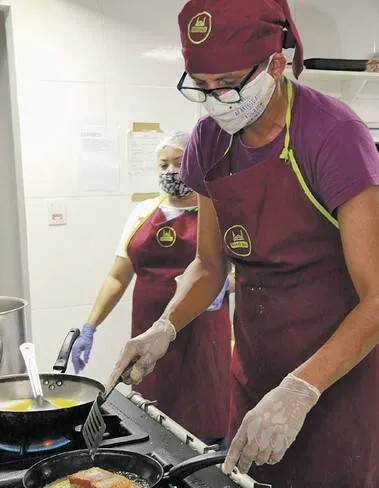 No Ver o Açaí, pratos foram adaptados para agradar clientes

