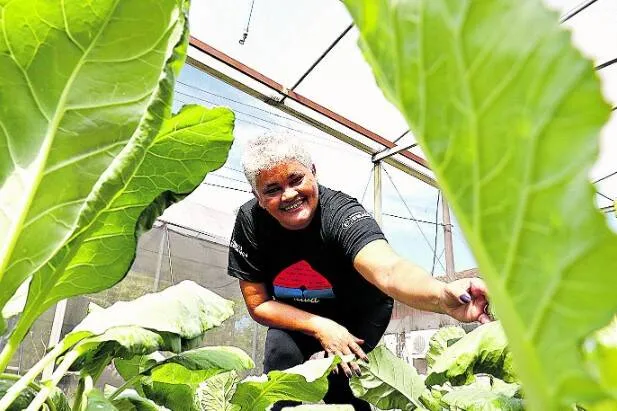  Antônia Marques,  artesã