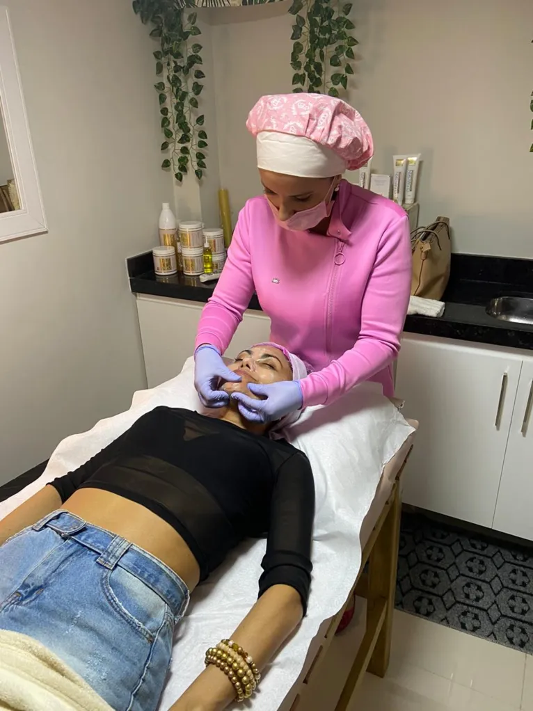 Procedimento de limpeza de pele