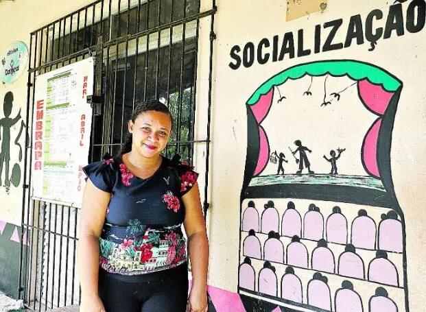 Cristiane Travassos, auxiliar de escritório