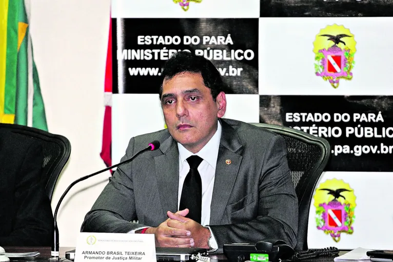 O promotor de Justiça Militar Armando Brasil, responsável pela denúncia.