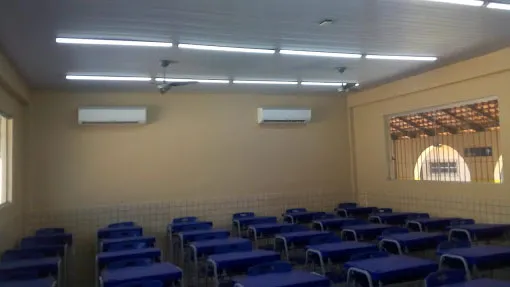 Governo reinaugura escola e leva o programa Sua Casa para Salinópolis