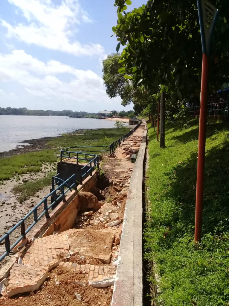 Orla de Icoaraci sofre com abandono e falta de manutenção da Prefeitura 