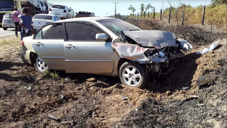 Idosa morre em acidente que deixou carro partido ao meio. Veja o vídeo!