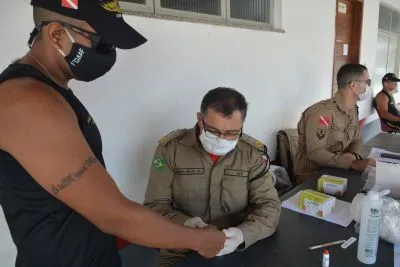 Testagem da Covid-19 foi feita nos militares dos Bombeiros.