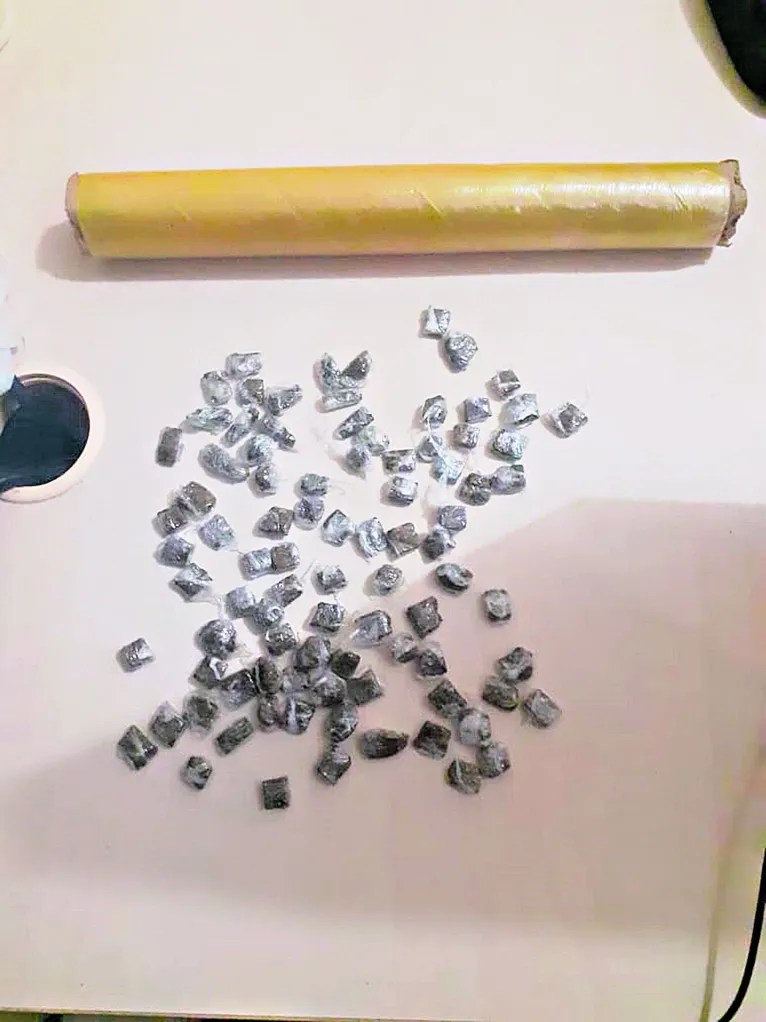  O caso foi registrado na Seccional Urbana da Cidade Nova. No detalhe, as drogas apreendidas