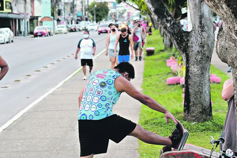 Um dos locais preferidos para a prática de exercícios é a avenida João Paulo II

