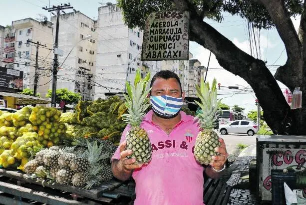 De acordo com vendedores, os consumidores buscam aumentar a imunidade de forma natural, mesmo que não haja comprovação de que evite contágio pelo novo coronavírus, fortaleceria contra outras infecções

