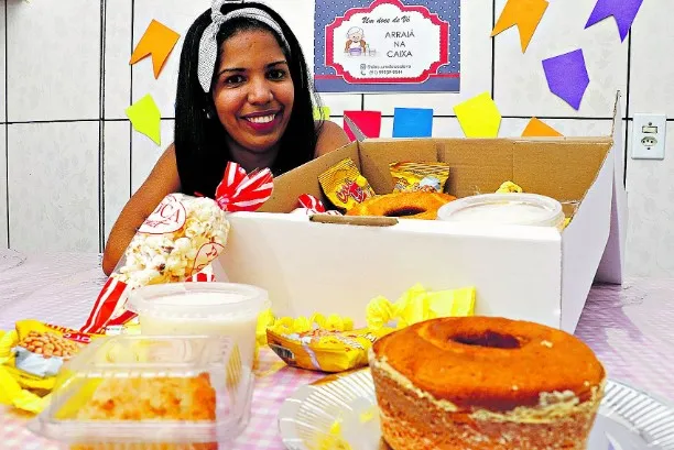 "Agora com a pandemia, que não pode ter festa de São João, as pessoas estão encomendando muito bolo de macaxeira e mingau de milho”, Karlena Mayra Machado

