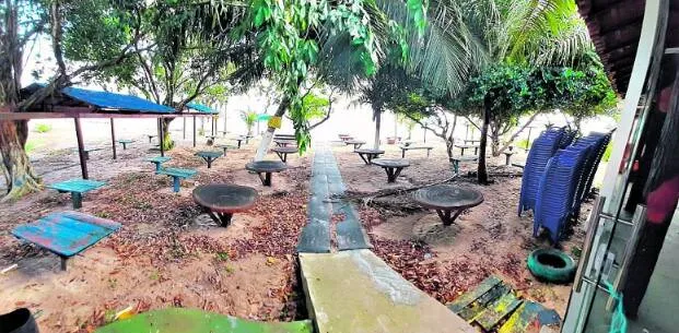 Barracas de Mosqueiro permanecem vazias
