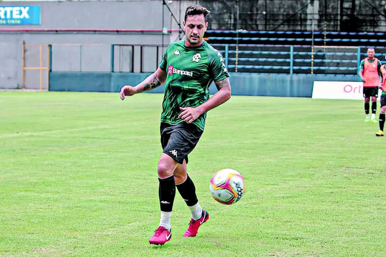 Eduardo Ramos deve começar a partida
no Mangueirão