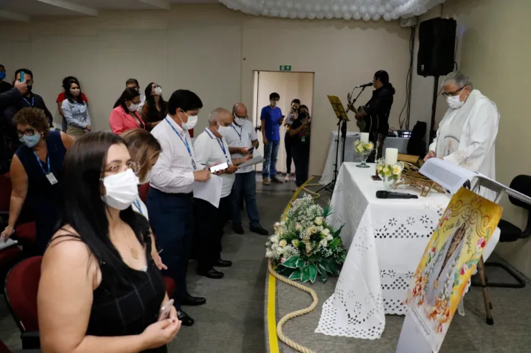 Grupo RBA recebe a imagem de Nossa senhora de Nazaré