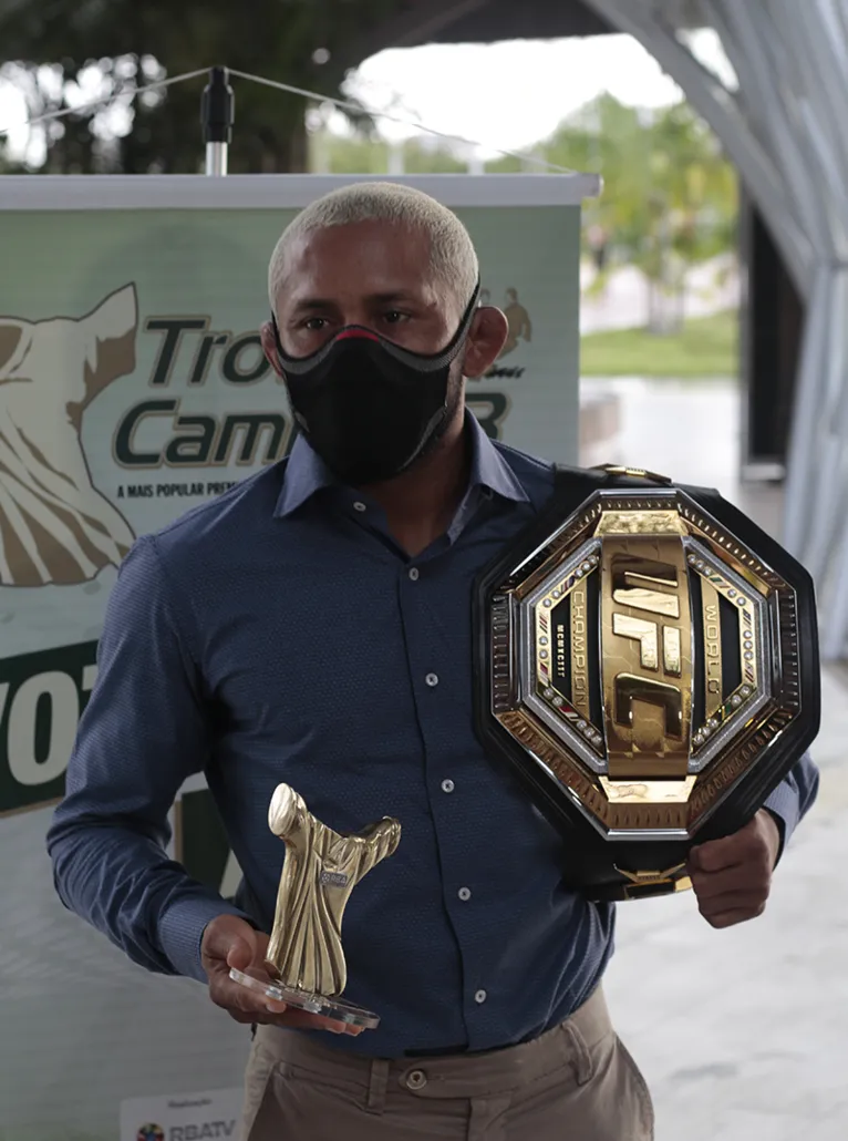 Deivisson Figueiredo marcou presença no evento