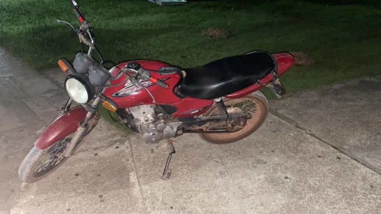 Homem é preso por receptação após rastreador apontar moto roubada