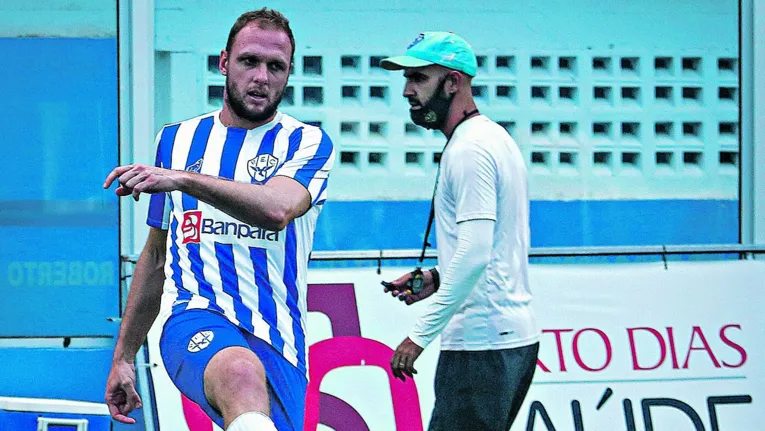Micael promete muita garra para vencer a partida de amanhã