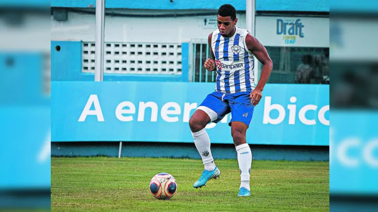 Uilliam Barros quer deixar a marca dele no jogo de hoje