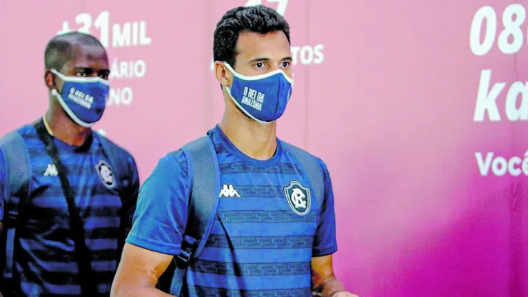 Lateral deve ser ocupada por Rafael Jansen no lado direito