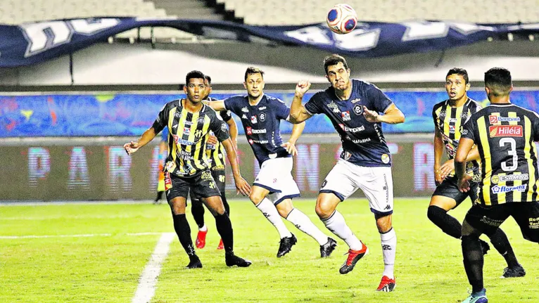 Time azulino fez um bom jogo e deixou técnico e torcida felizes.