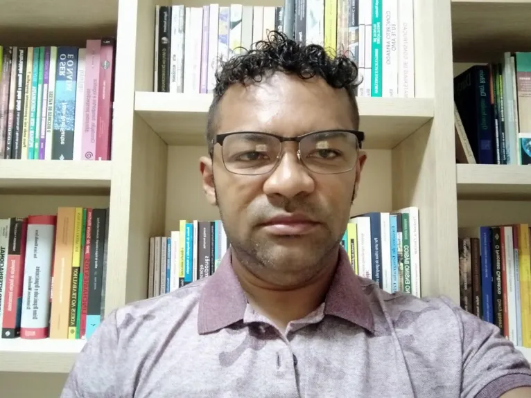 Aiala Colares - professor  da UEPa e coordenador do Núcleo de Ensino Afro-Brasileiro – NEAB/UEPa