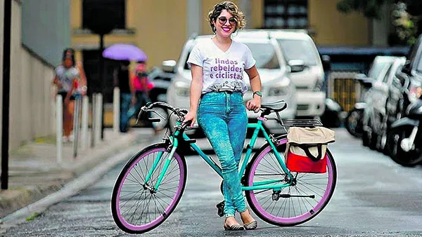 A necessidade de melhorias nas ciclovias existentes na capital é destacada por Melissa Noguchi, integrante do Coletivo ParáCiclo. 