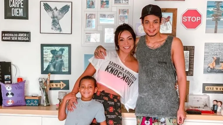 Nakamura disse aprovar o, então, suposto namoro do filho com a atriz Erika Januza.