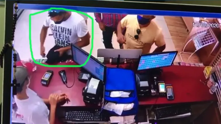Bandido troca maquininha de cartão de crédito no Pará; veja o vídeo!