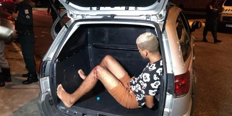 Um dos criminosos foi preso