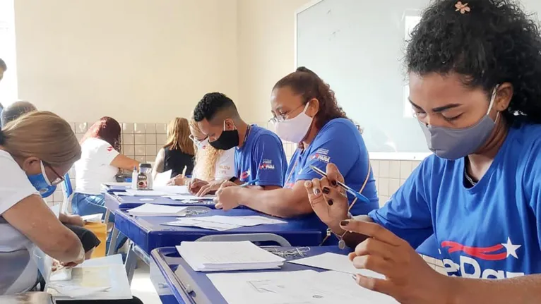 Trabalho de emissão de novas carteiras de identidade é ofertado com todas as medidas de cuidados contra o novo coronavírus