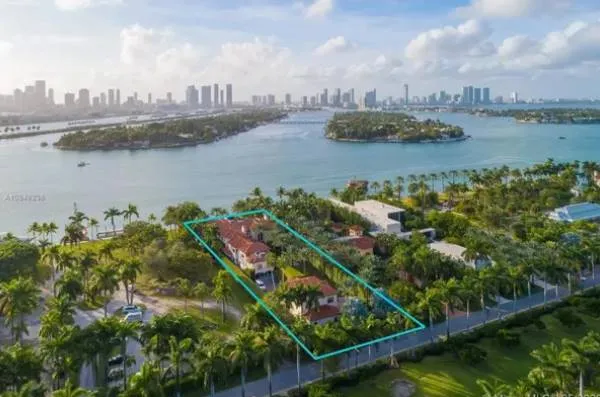 Jennifer Lopez compra mansão de R$ 216 mi em ilha exclusiva de Miami