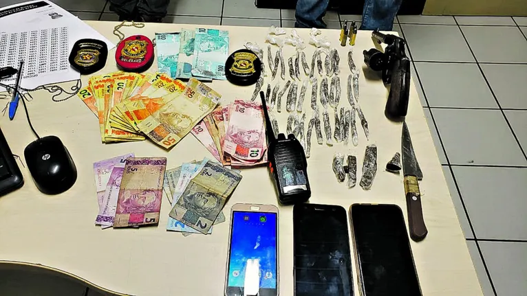 Homem é preso em "boca de fumo" após denúncias anônimas