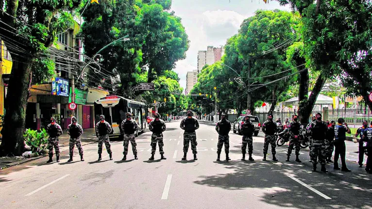 Cerca de 100 mil pessoas foram às ruas de Belém em procissões informais, diz Segup