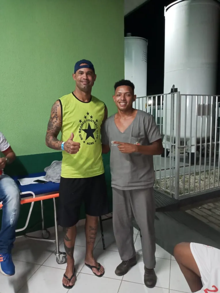 Bruno vira 'pop star' em Bragança e intoxicação de atletas pode virar caso de Polícia 