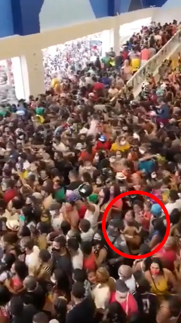 Vídeo: mulher é flagrada com bebê de colo na aglomeração da Havan em Belém
