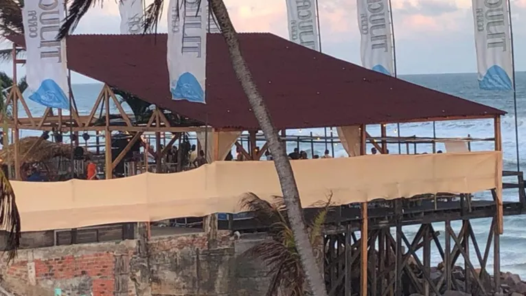 Aglomeração em festa realizada por Giovanni  Maiorana, em Salinas.